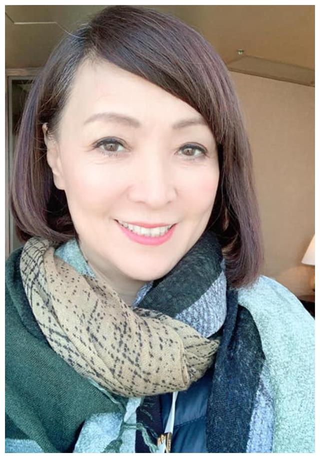 可能很多人不知道,王美华早年曾当过歌手.