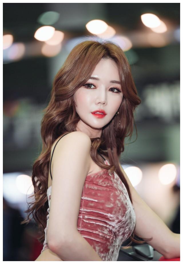 冷艳的韩国女艺人,做你女朋友如何?