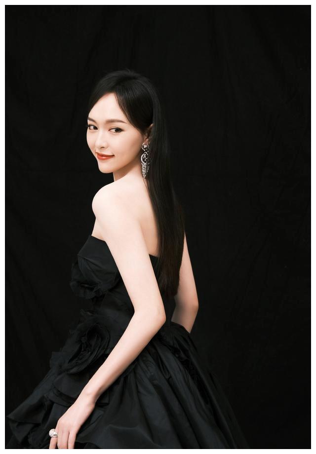 回眸一笑百媚生哪位女明星的回头杀最让你心潮澎湃