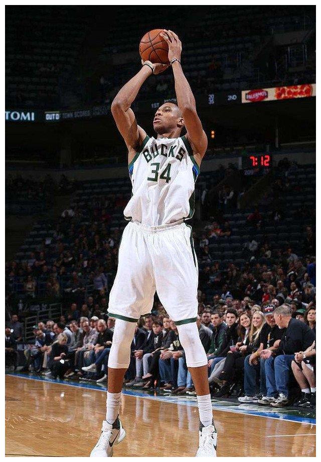 字母哥阿德托昆博,有没有可能成为联盟第一人?