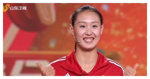 女排潜力副攻杨涵玉