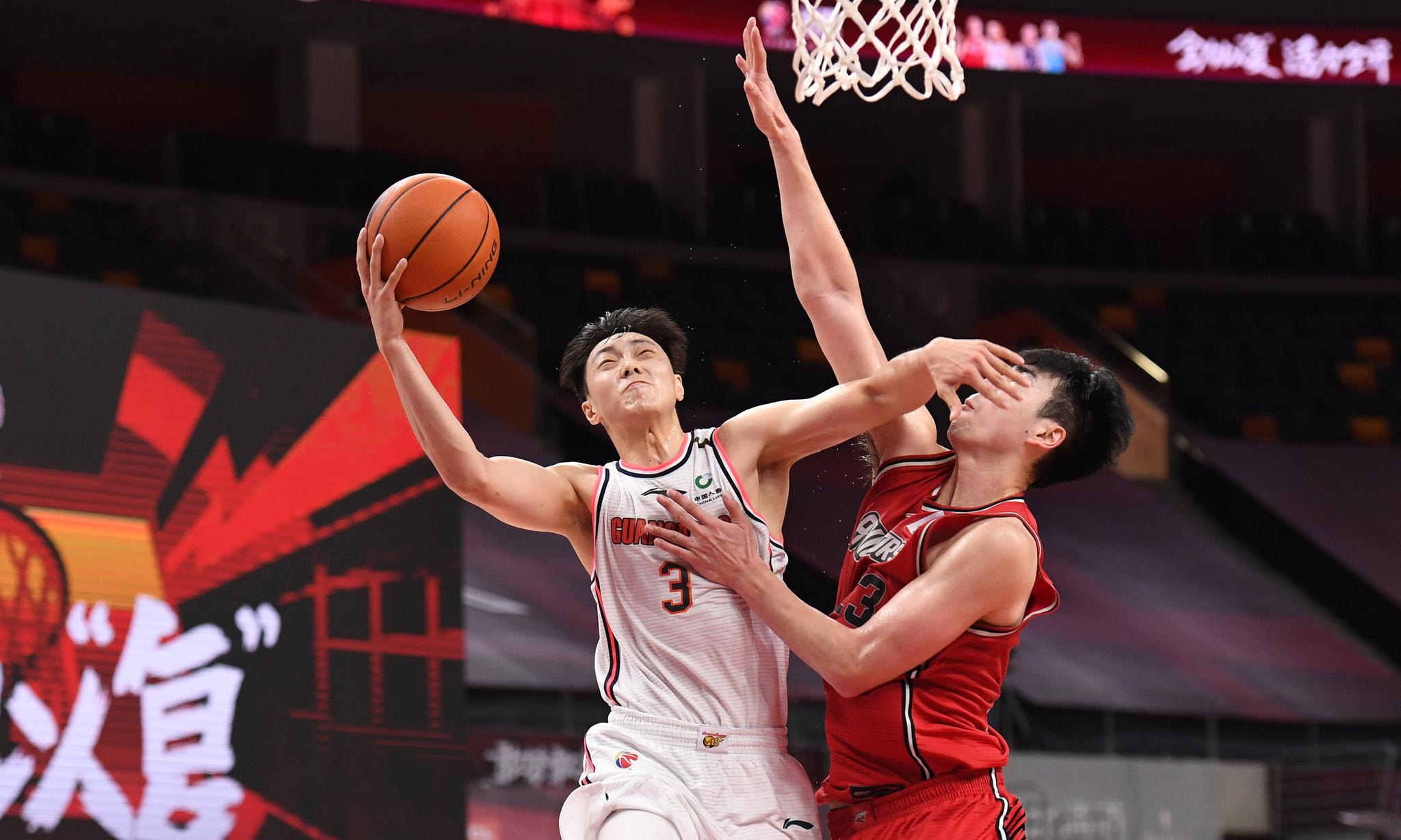 篮球——复赛第一阶段:广东东莞银行胜深圳马可波罗_高清图集_新浪网