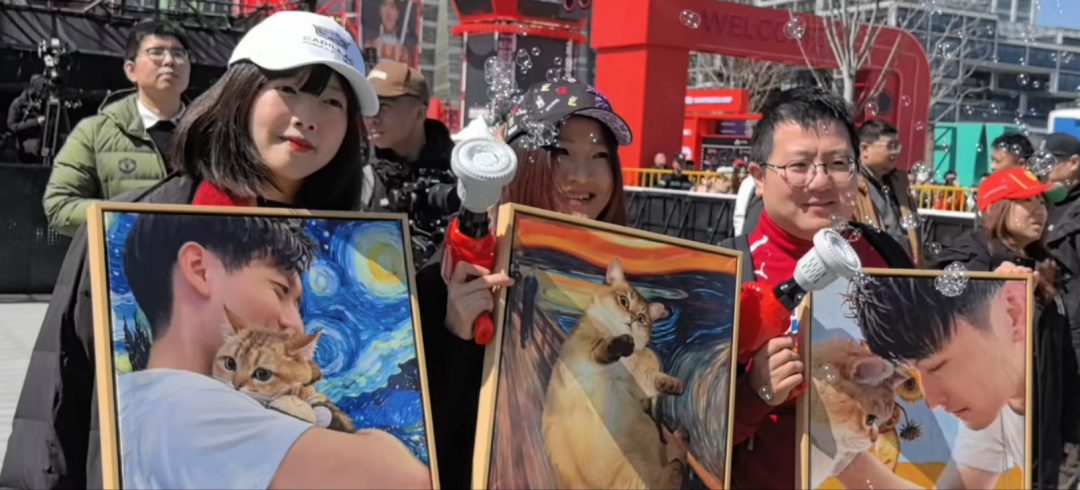 中国首位F1车手周冠宇携专属展区亮相徐汇滨江！