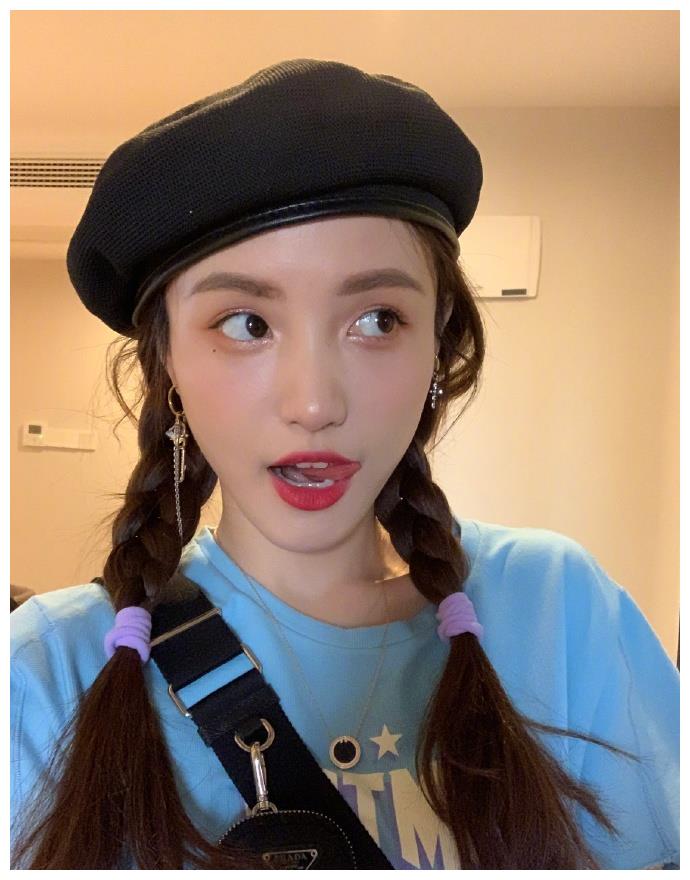 原因疑跟《青春有你2》有关,男友半年前就暗示