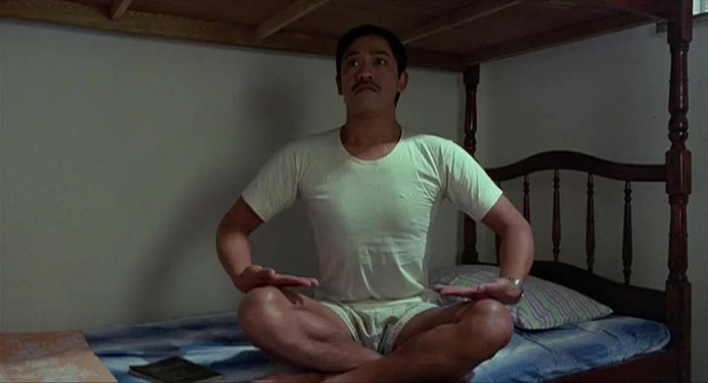 吴耀汉以为自己能隐身,洪金宝将计就计,假装看不见他