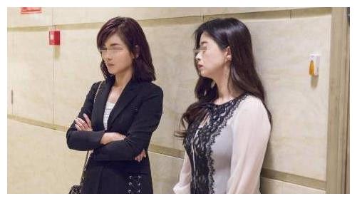 妻子离婚后再婚，多年后偶遇前夫，看着他身边的女子，妻子泪目休闲区蓝鸢梦想 - Www.slyday.coM