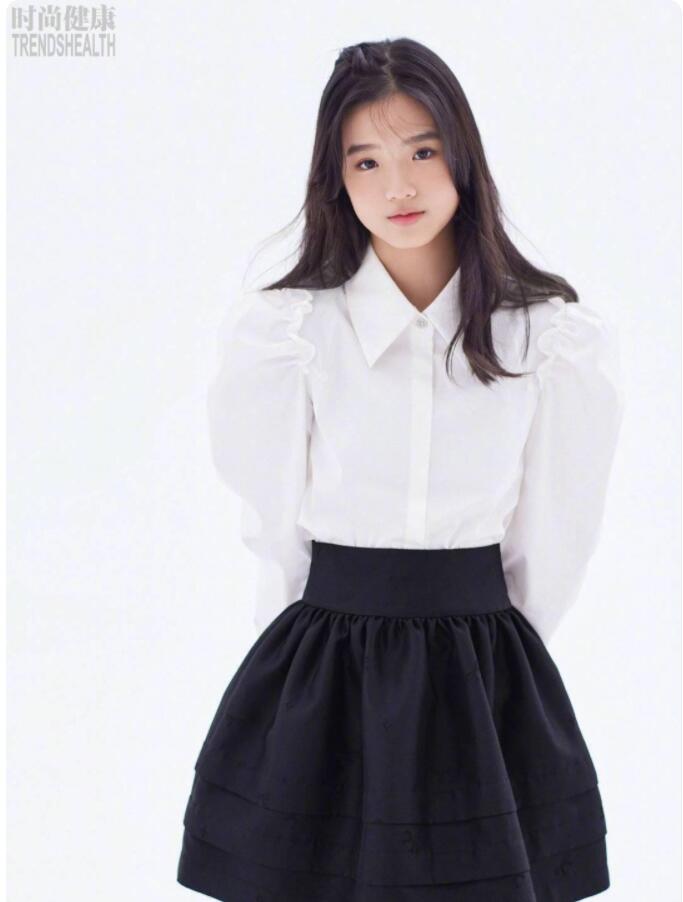 钟丽缇带女儿一起拍时尚封面照，这是要带女儿入圈的节奏么？