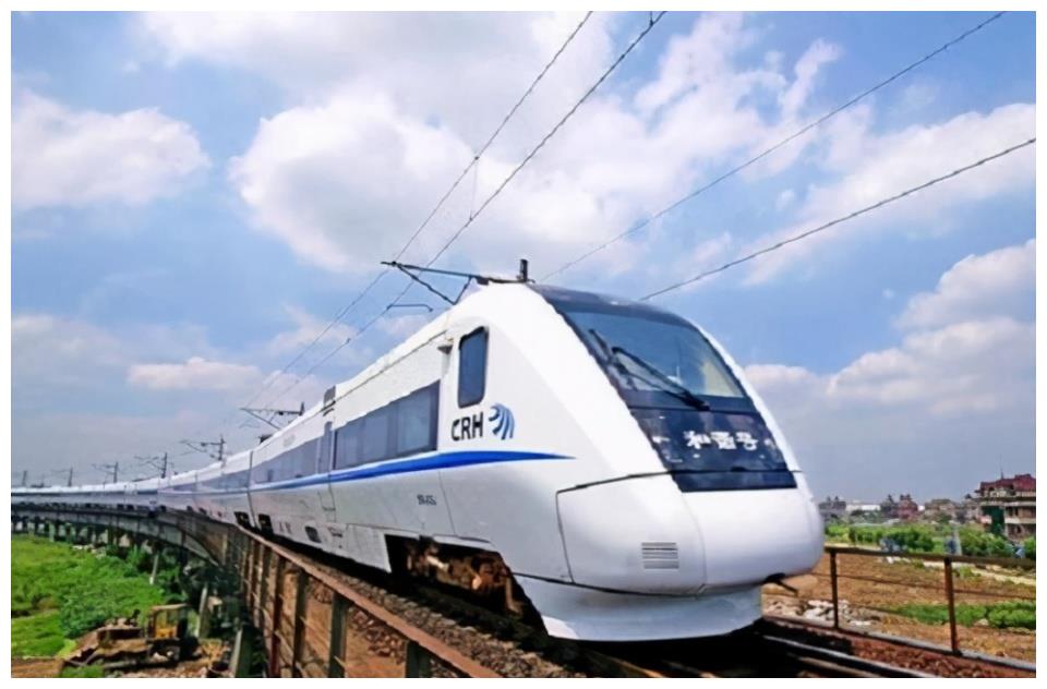 成都重庆将建成1万公里轨道交通圈