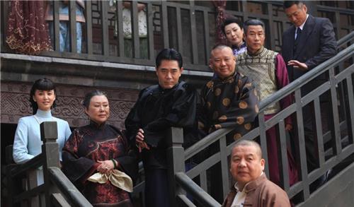 古代的大家族里假如长子去世了长孙和次子谁权力更大