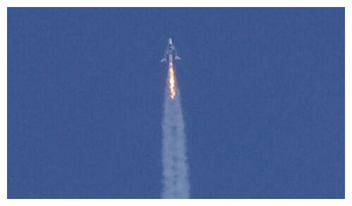 维珍银河完成首次满员太空试飞 英国富豪布兰森“上天”休闲区蓝鸢梦想 - Www.slyday.coM