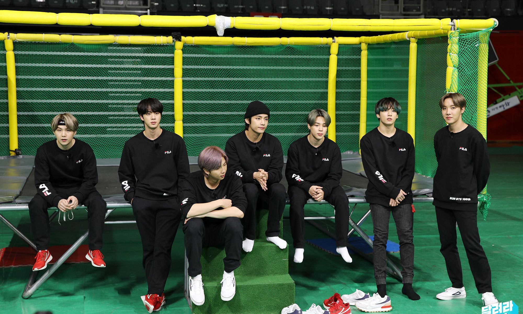 恭贺run bts跑弹百期达成 看玩啥啥不行的防弹少年团游戏大赛p2