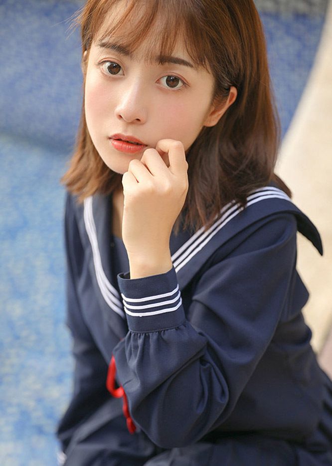 校花美女学生妹校服居家写真