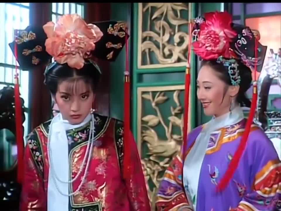 还珠格格:小燕子初学规矩,展示轻功惹乾隆开心