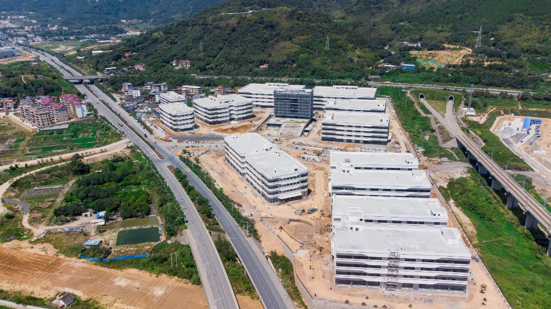 龙岩未来城能源互联网产业园区位于龙岩市中心城区北部,是新罗区围绕