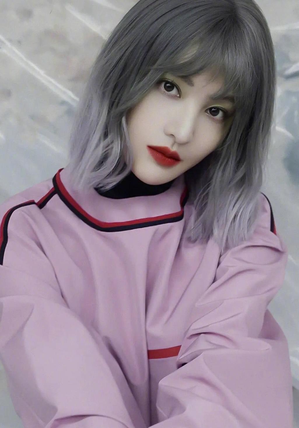 今年秋冬发色别乱染,快来看看郑爽的新发色,简直美爆了!