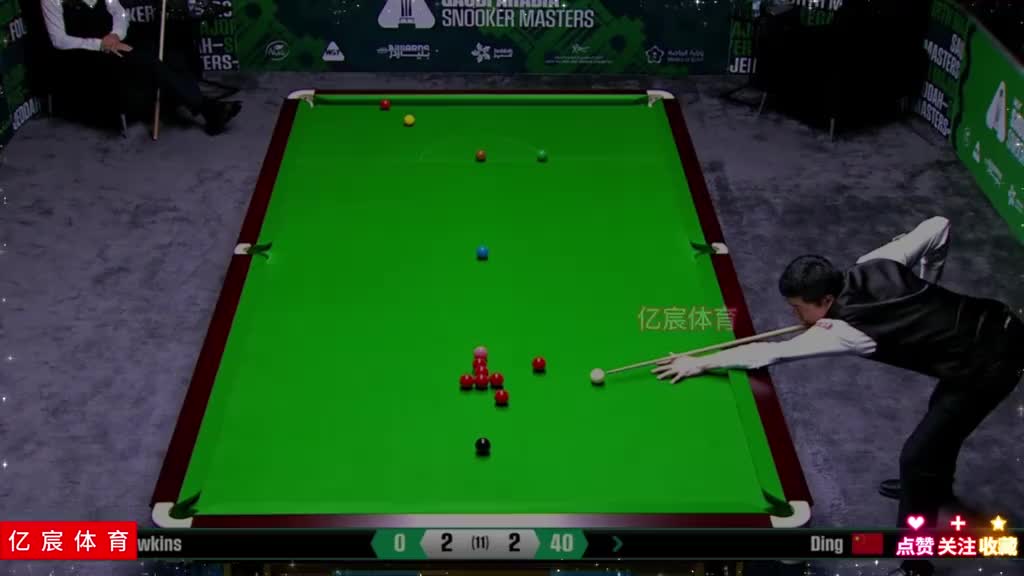 丁俊晖再次大胜霍金斯，闪电3连鞭展现出实力