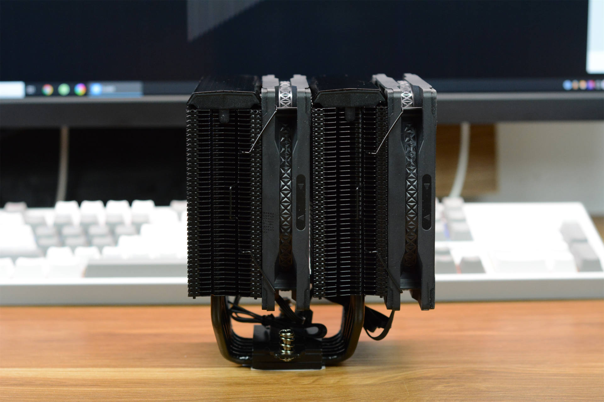 10600kf散热,只需要200 就搞定了,九州风神大霜塔pro体验