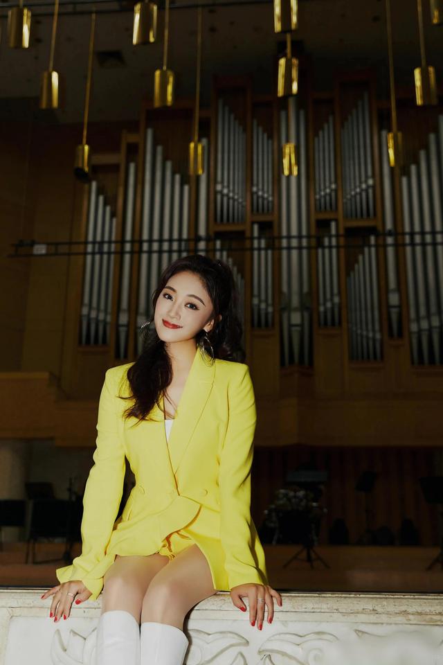 王小玮--清纯可人!_高清图集_新浪网