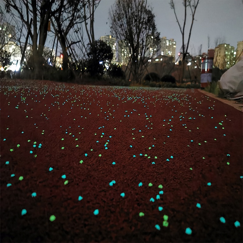 生活中的自发光景观路面
