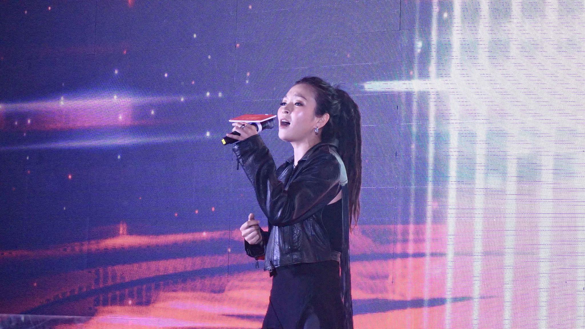 毕夏助阵"好声音"海选 自信传递追梦力量