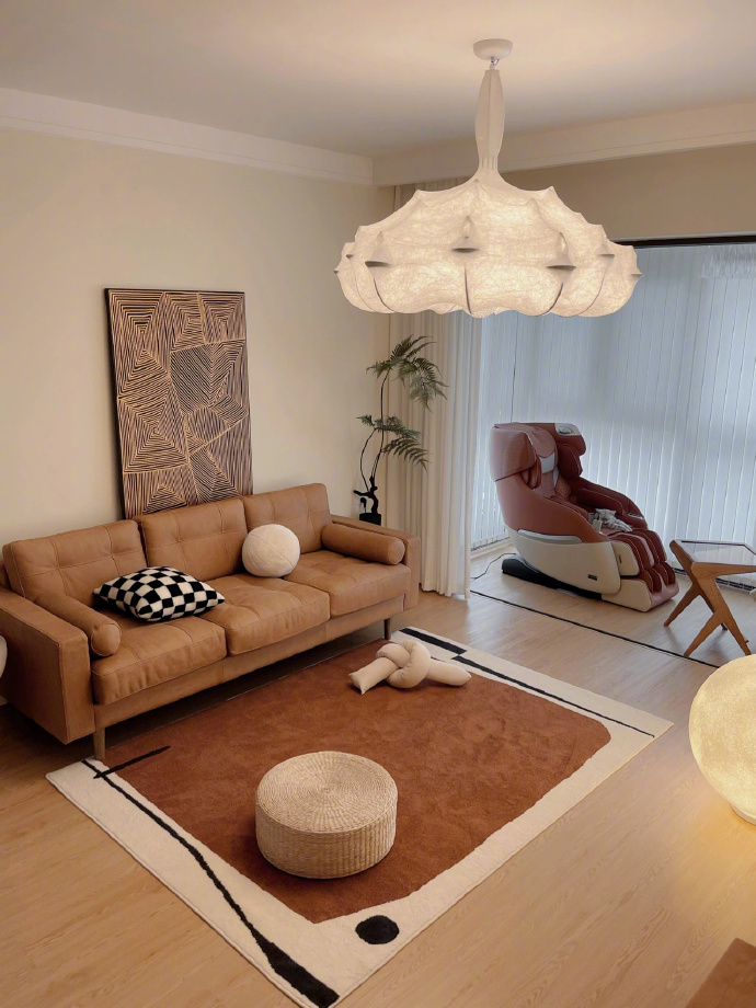 暖色系客厅布置