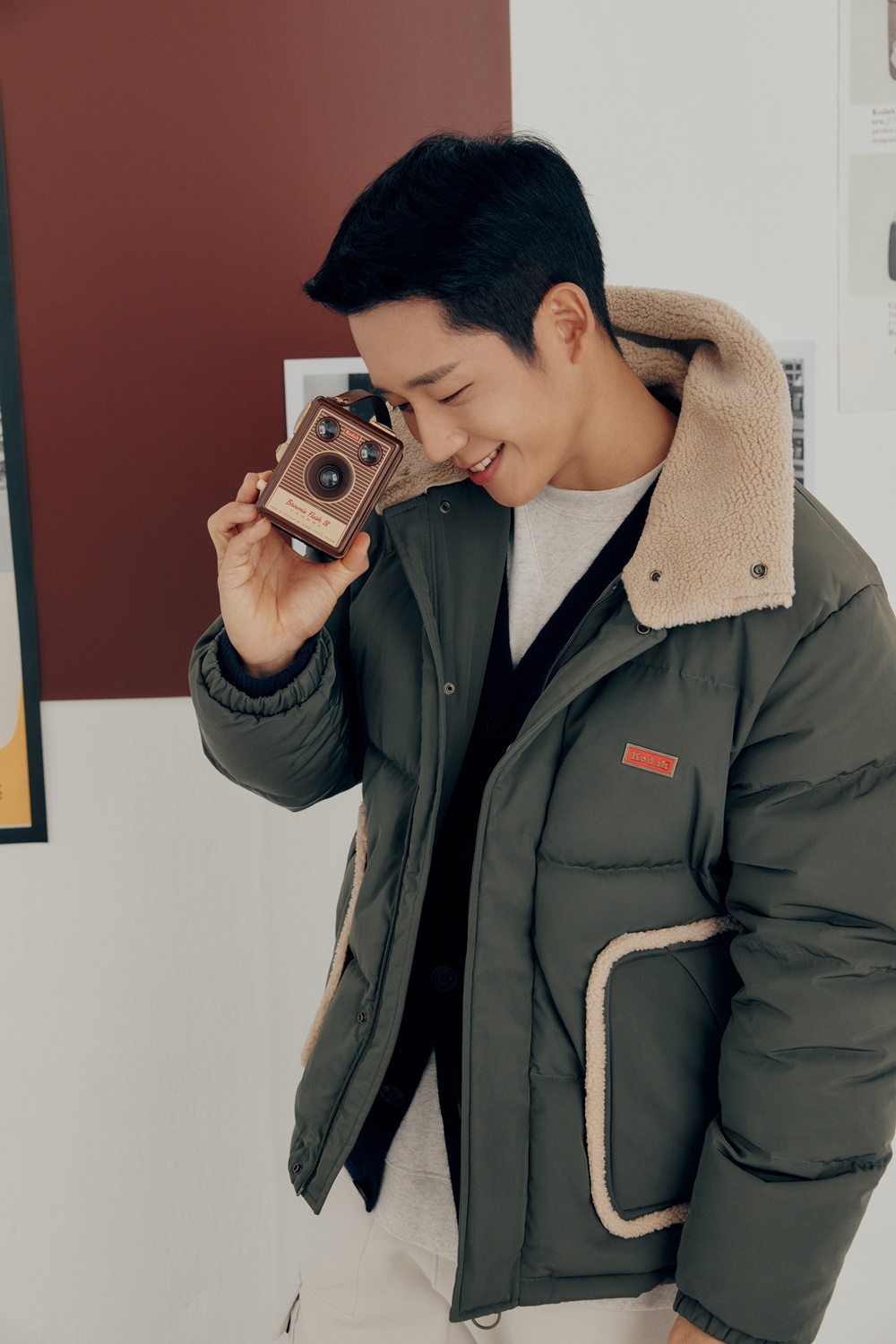 丁海寅最新代言宣传照曝光秋冬造型笑容暖