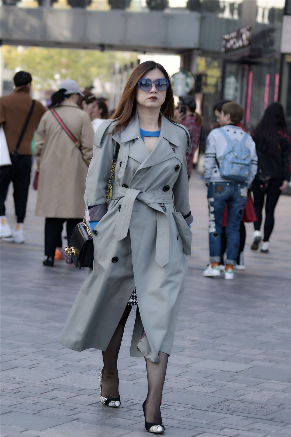 丝袜|细跟鞋|风衣_新浪新闻