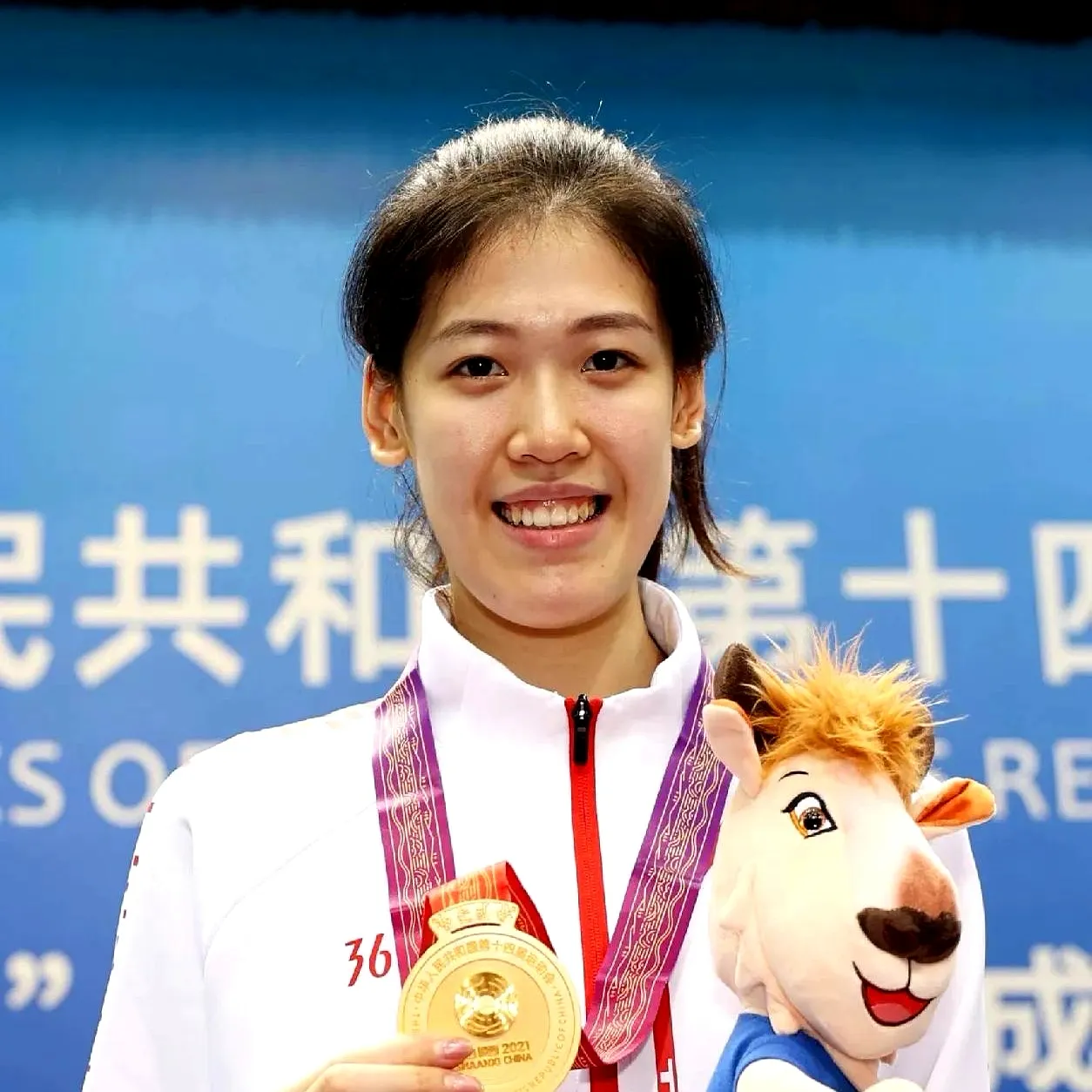 李盈莹转会搁浅与反复伤病，中国排协与天津女排的运动员健康管理正面临何种拷问？