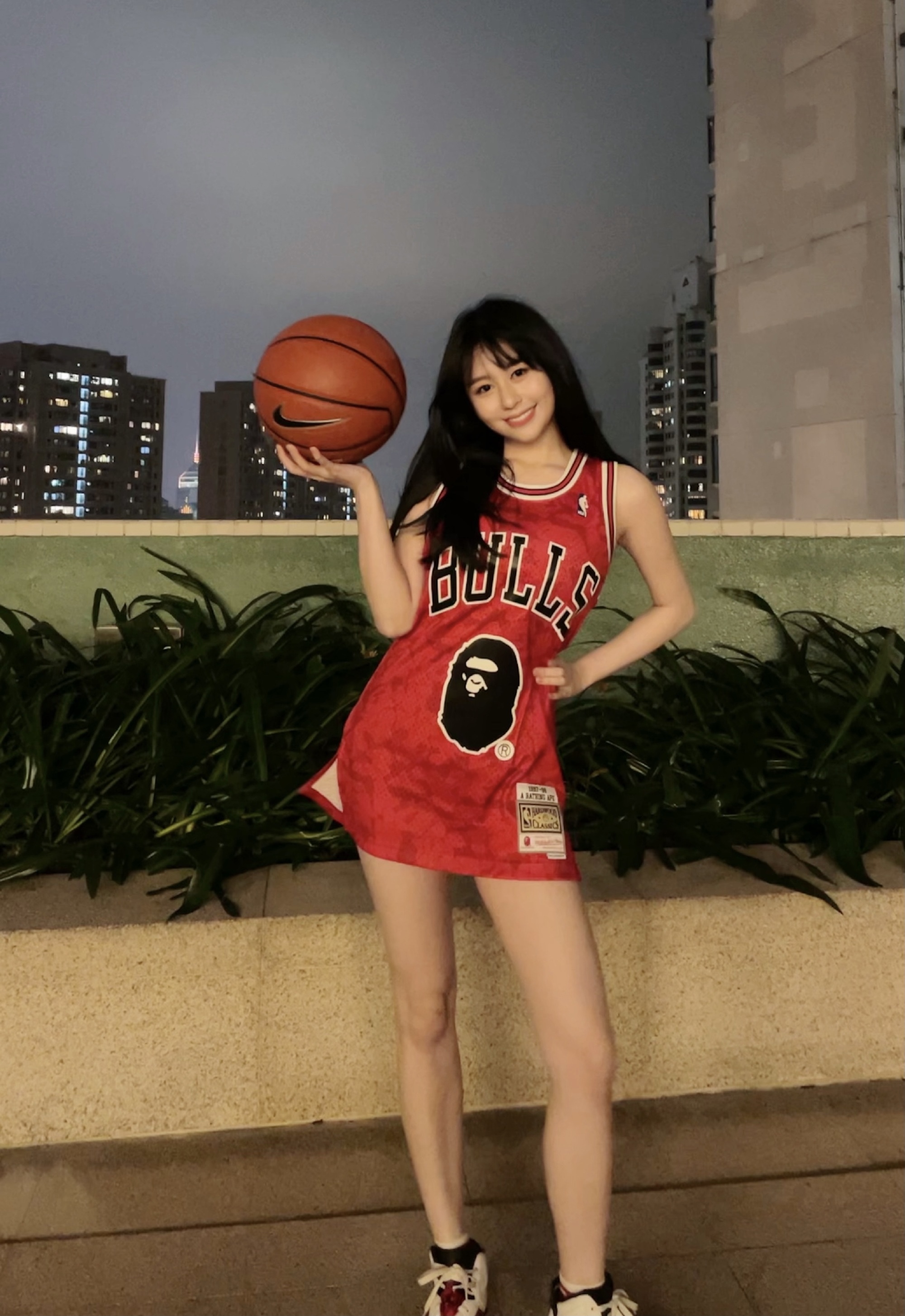 邱淑贞女儿cos赤木晴子,经典齐刘海大长腿抢镜,神还原?