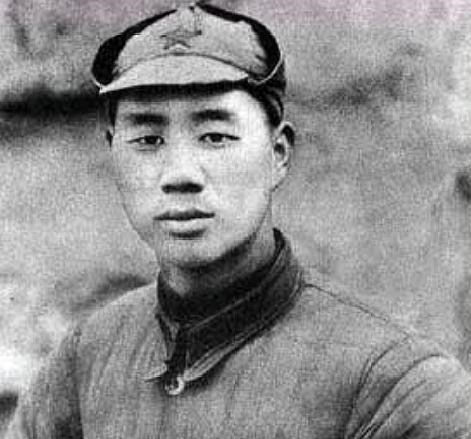 红军飞夺泸定桥时,敌人为何只拆木板不炸桥?原因令人唏嘘感慨休闲区蓝鸢梦想 - Www.slyday.coM 红军飞夺泸定桥时,敌人为何只拆木板不炸桥?原因令人唏嘘感慨休闲区蓝鸢梦想 - Www.slyday.coM