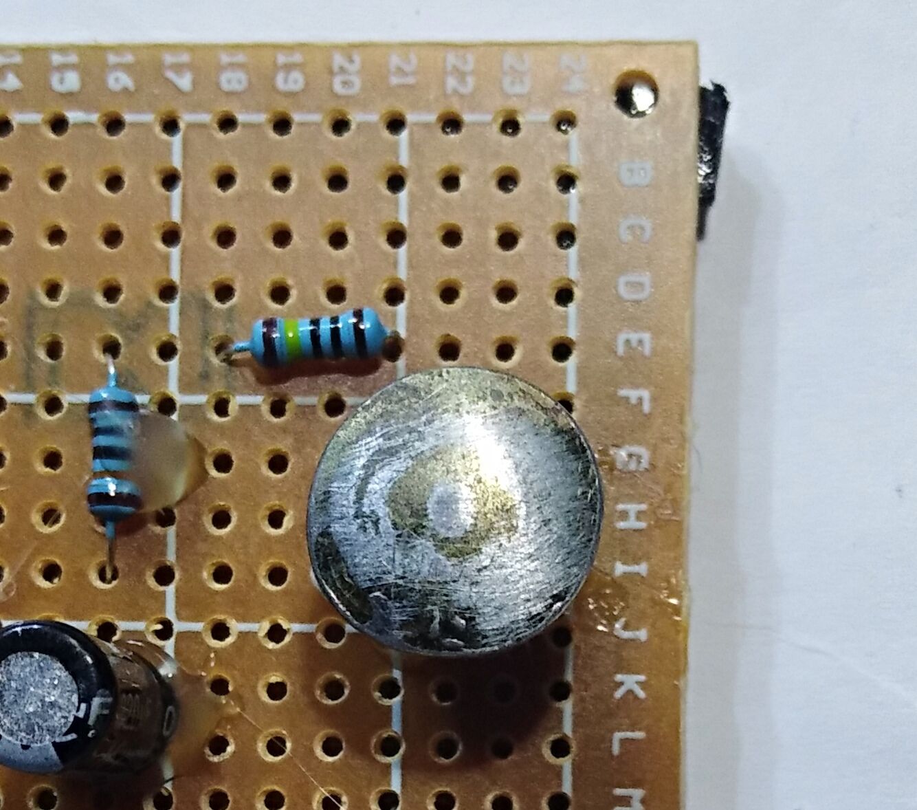 用ne555芯片制作触摸延迟灯555系列6