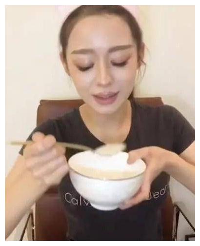 郎朗吉娜<a href=