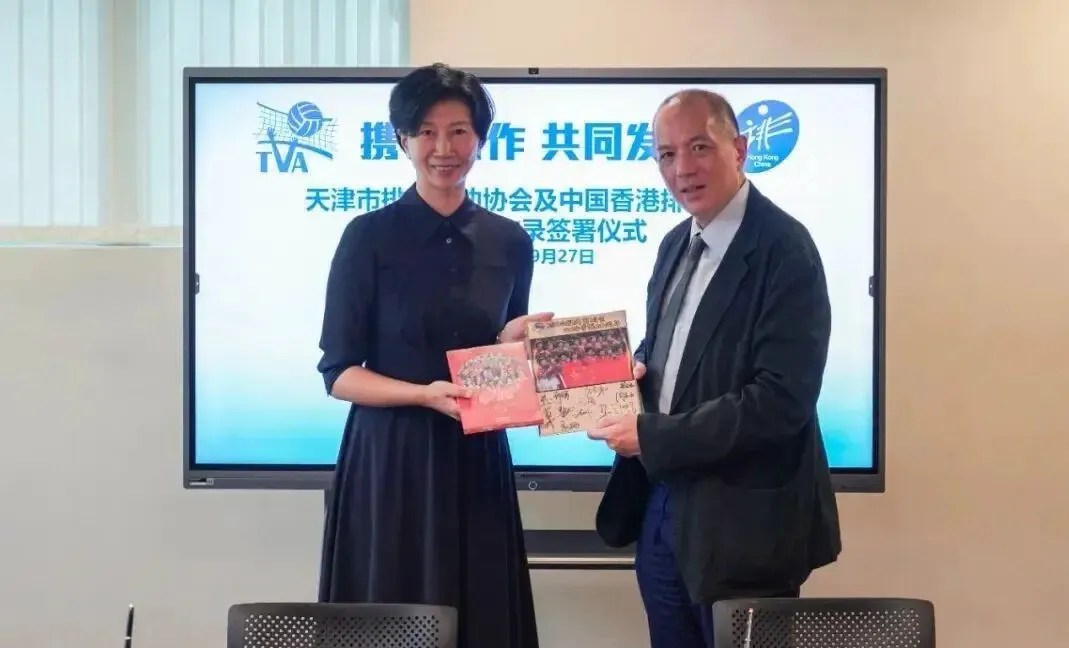 再度高升：李珊荣升天津体育学院院长！打造排球城却也练伤李盈莹