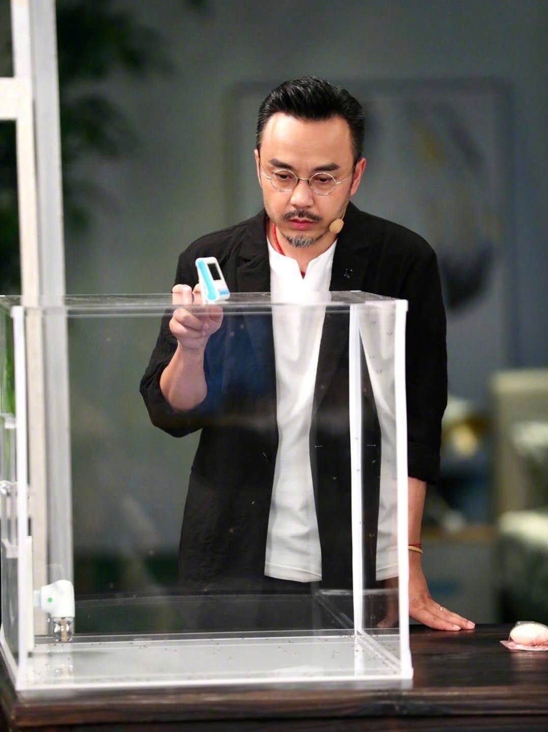 汪涵代言卷入风波,杨乐乐微博沦陷,律师解读不会承担责任