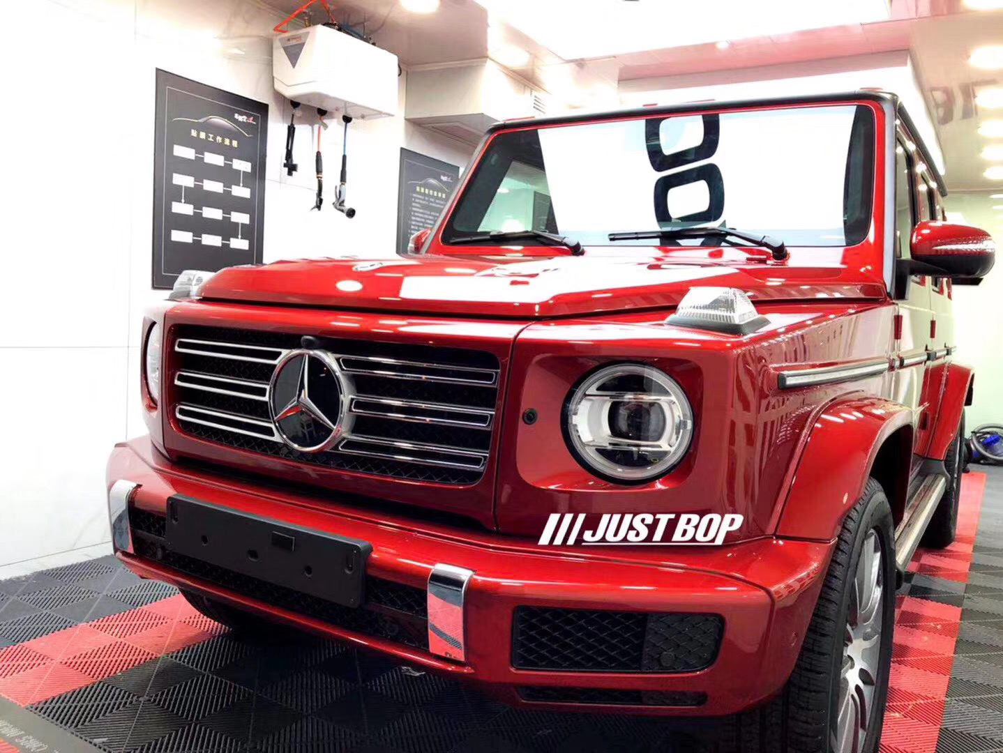 bop案例精选丨奔驰红色大g新车落地,未上牌先保护!