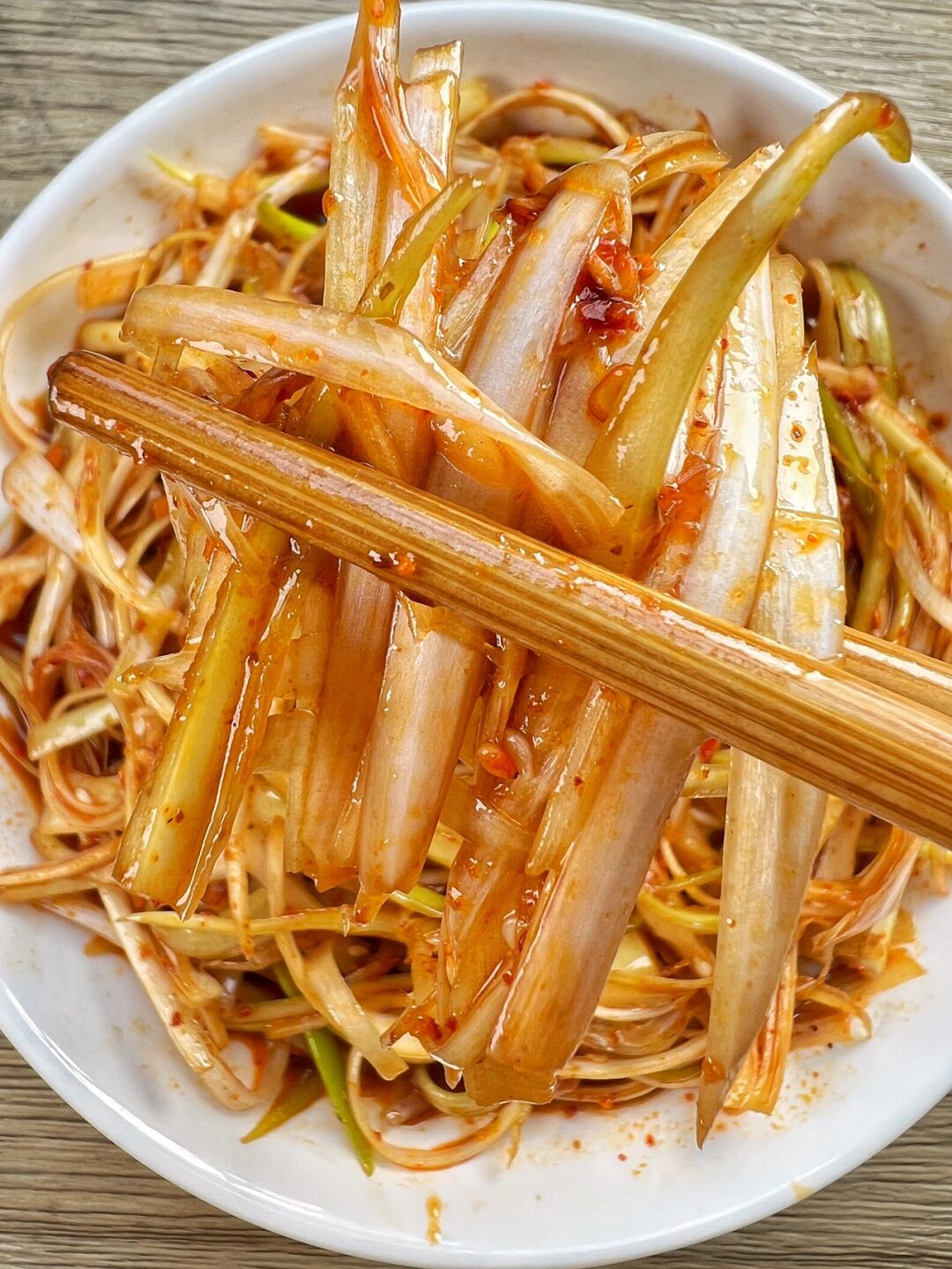 巨好吃的凉拌大葱酸辣过瘾清脆爽口专治没胃口的宝子