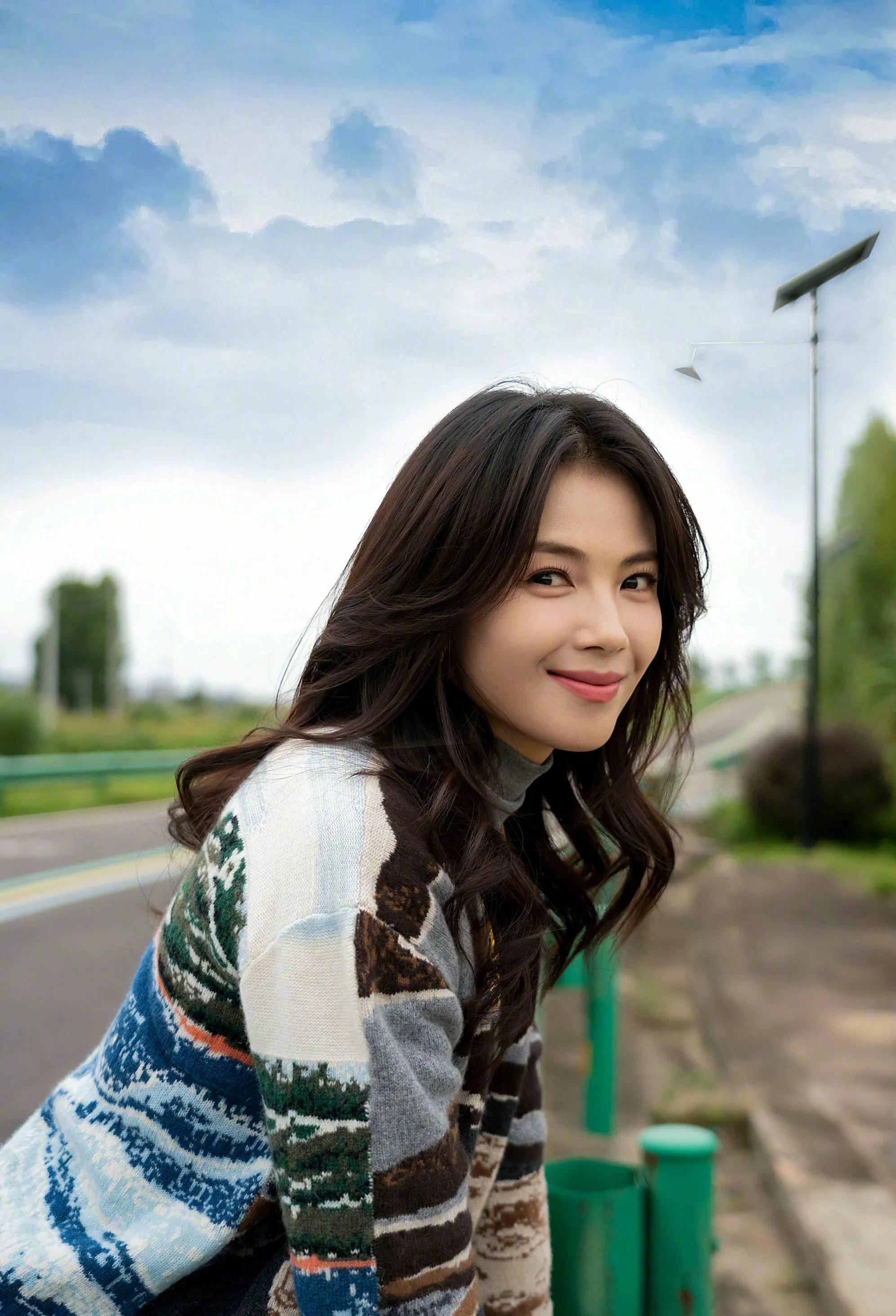 刘涛户外露营,享受惬意的生活,楚楚动人!_高清图集_新浪网