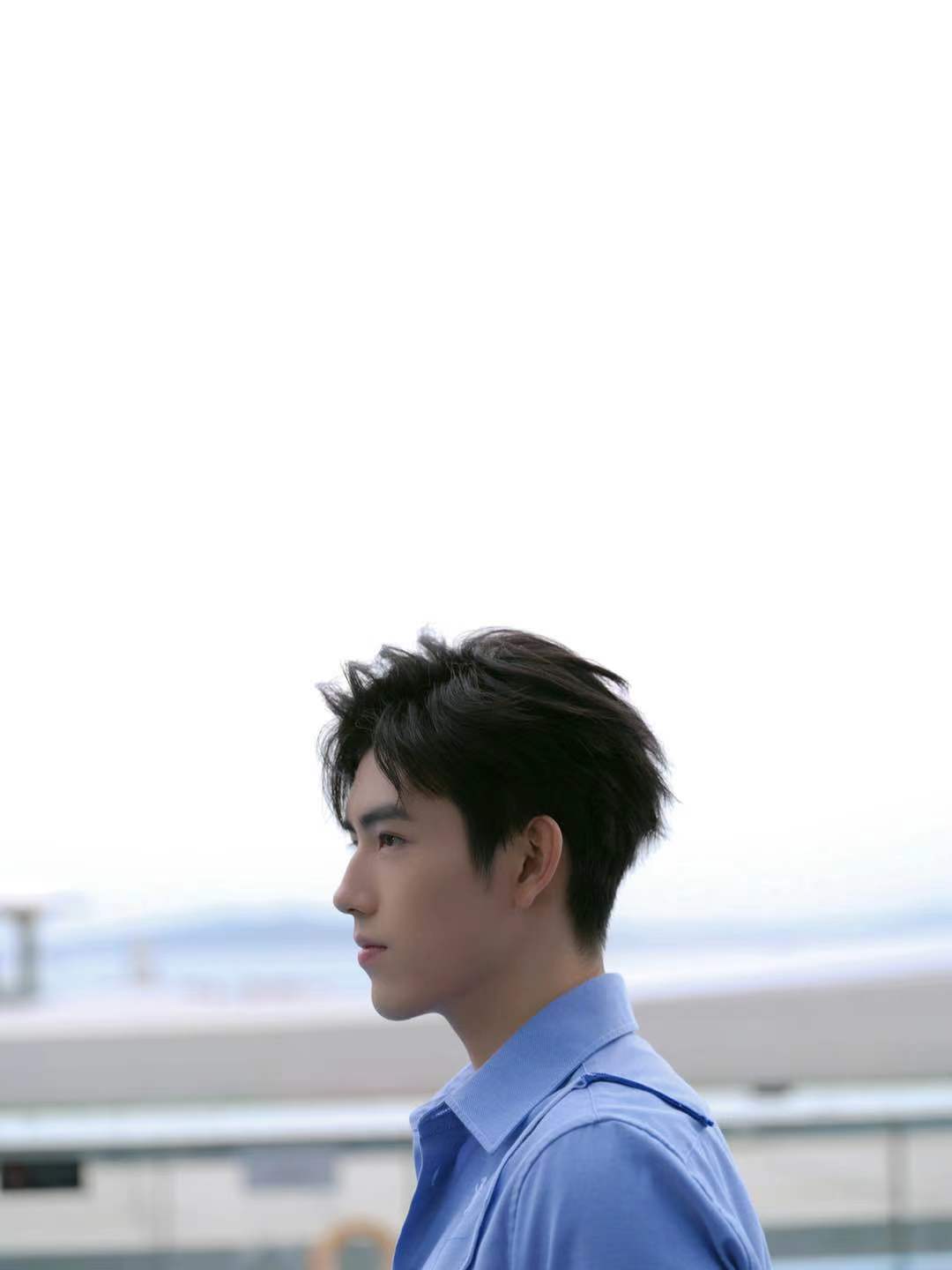 陈飞宇入选星辰大海演员,金鸡闭幕仪式与关晓彤对称表情引热议