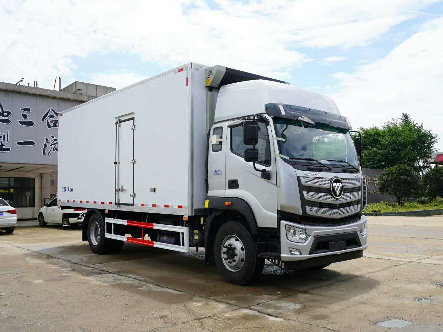 福田欧马可6米8冷藏车报价68米冷链运输车最低多少钱