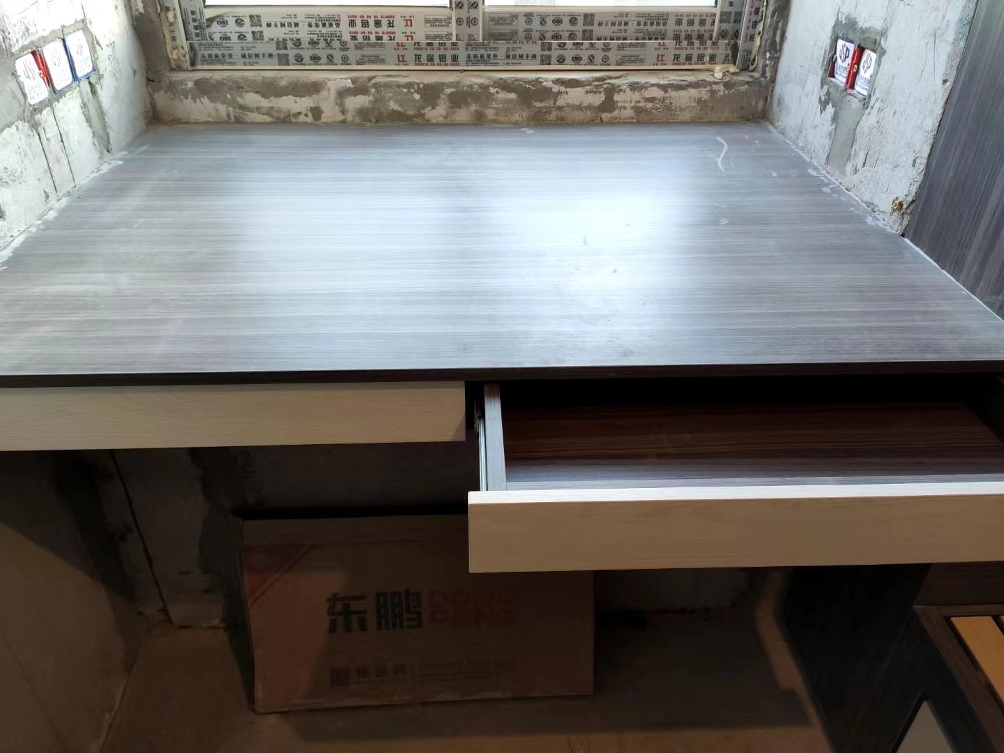 业主喜欢这款兔宝宝(尤加利影),成品后的确耐看