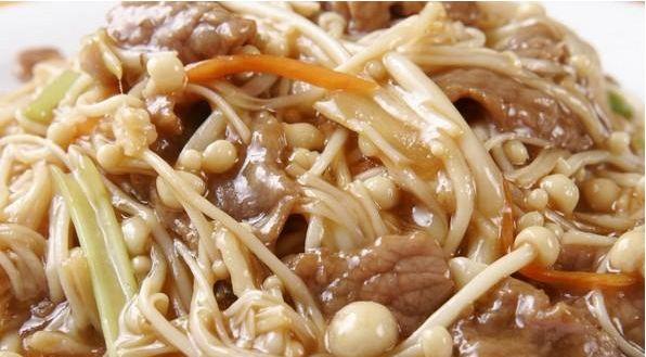 美食严选:牛肉炒金针菇,砂锅方竹笋,素三丁的做法