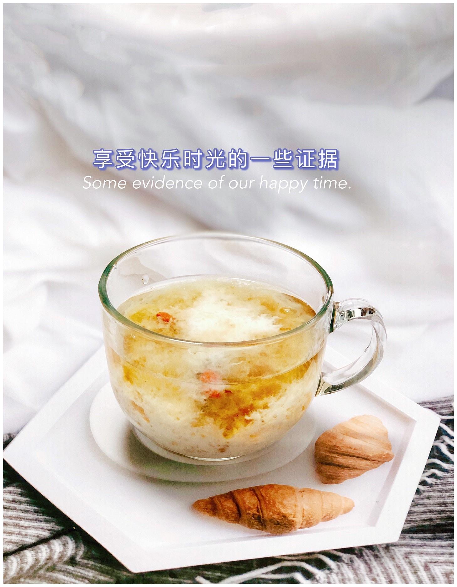 夏天不想喝热的来碗简单的冰镇牛奶撞雪燕桃胶吧