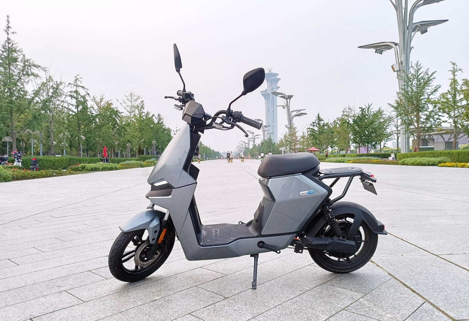 小牛电动govaf2初体验原来电动车也可以如此炫酷