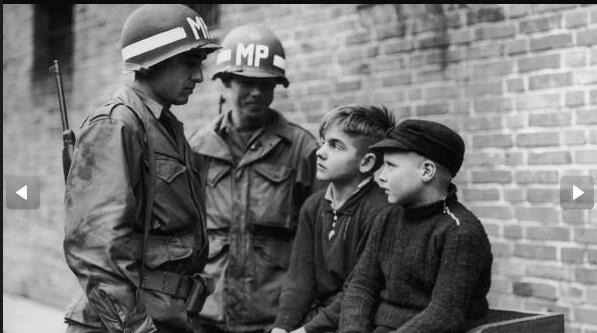 希特勒身边最特殊的一支部队,全部由青少年组成,最小的才11岁休闲区蓝鸢梦想 - Www.slyday.coM 希特勒身边最特殊的一支部队,全部由青少年组成,最小的才11岁休闲区蓝鸢梦想 - Www.slyday.coM