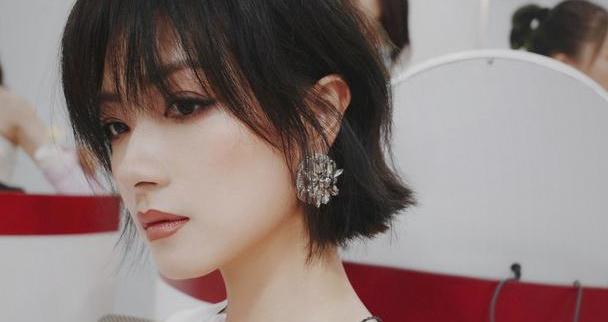 从姬圈天菜到成团被撕万茜究竟是意外翻车还是原形毕露