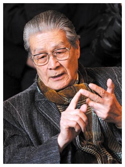 93岁"姜子牙"扮演者蓝天野,近照曝光,蓝天野是蓝盈莹爷爷吗?