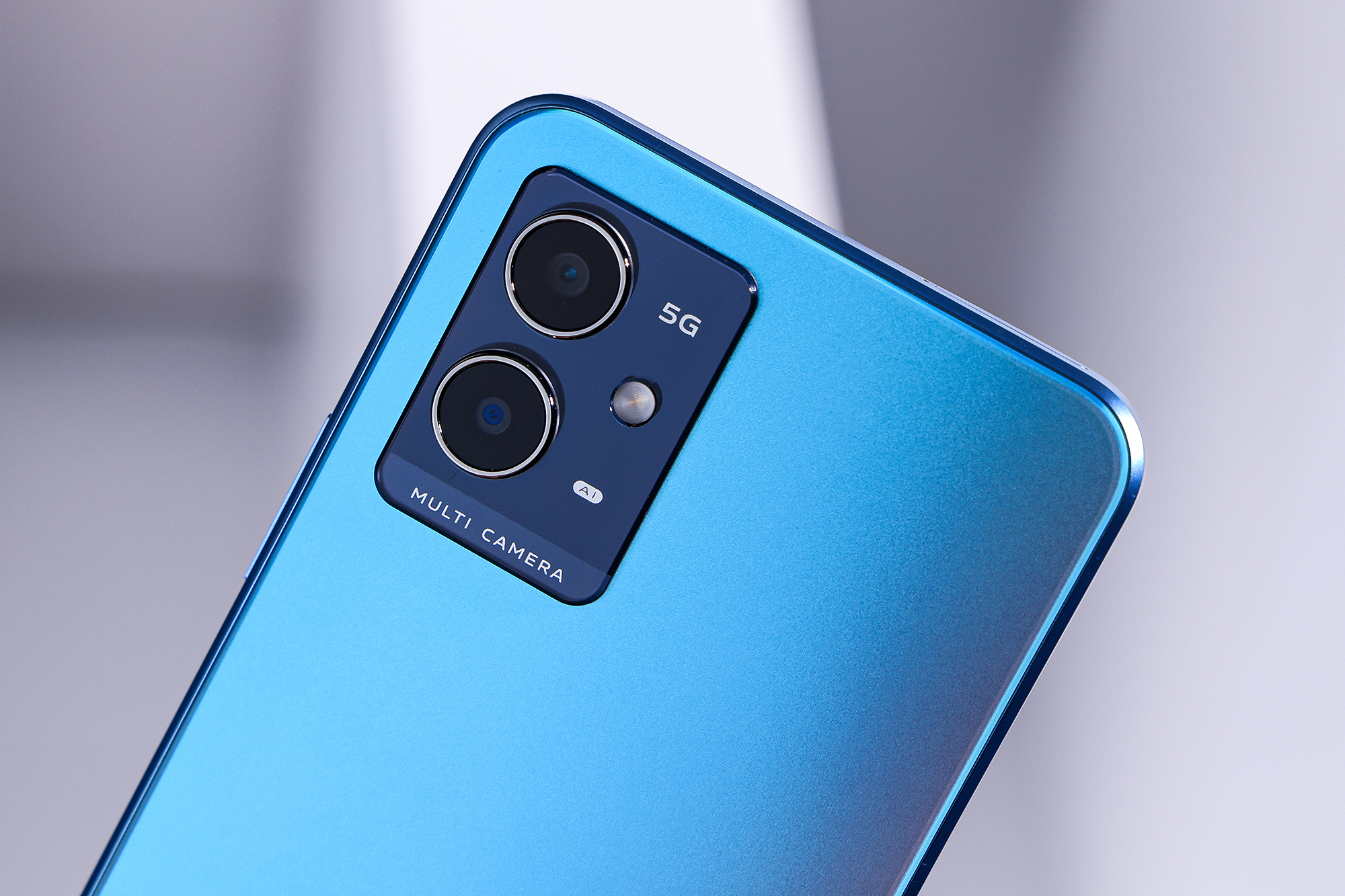 大容量电池与轻薄机身兼具vivoy33s手机图赏