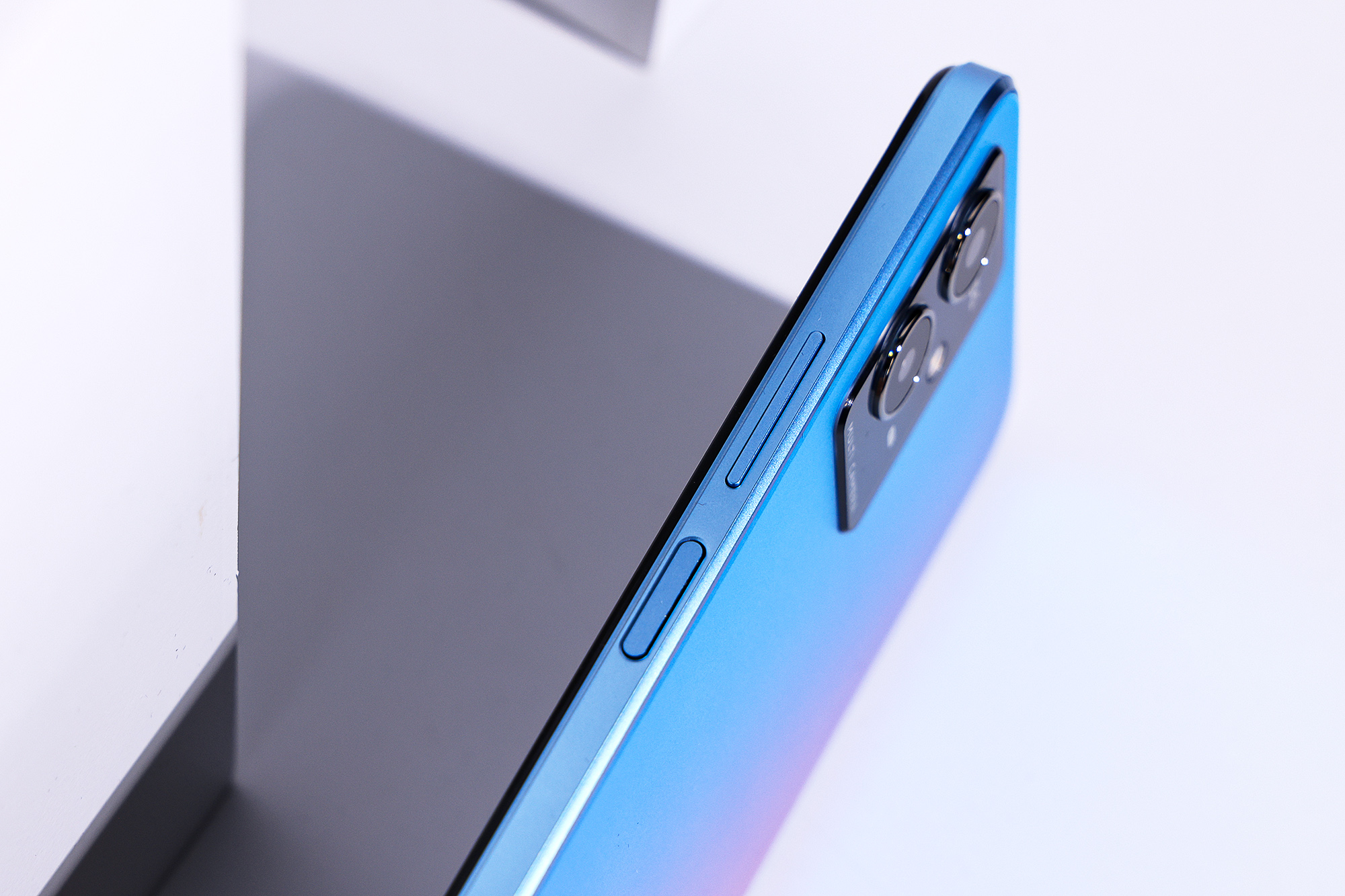 大容量电池与轻薄机身兼具vivoy33s手机图赏