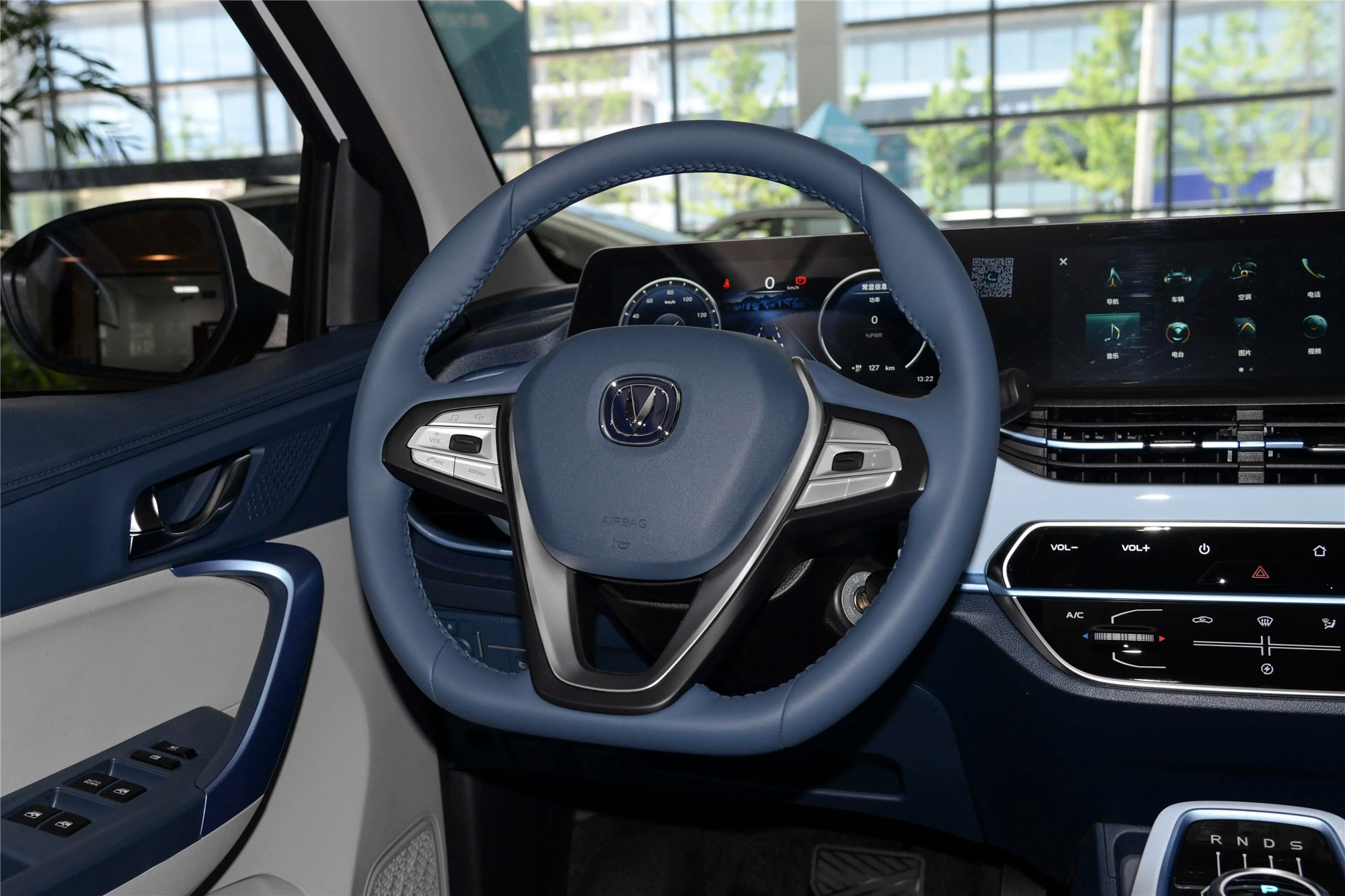 城市精灵奔奔estar续航310km每月电费只需150元