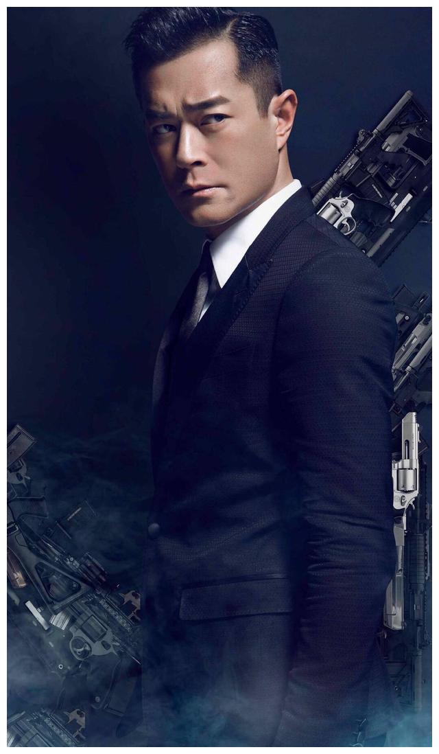 只能被太阳"黑"的古天乐,你知道他的少年时期有多么"难"吗?